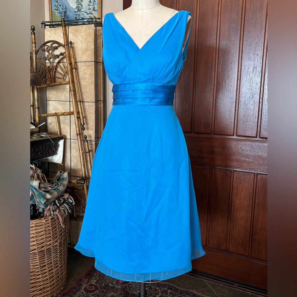 DaVinci Vibrant Blue Midi Dress